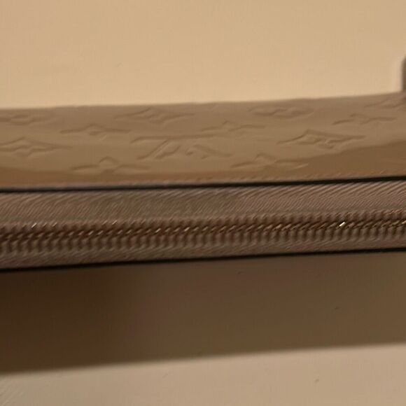 Louis Vuitton Zip Around Vernis Long Wallet Cream Tan LV All Over Logo Print - Picture 10 of 12